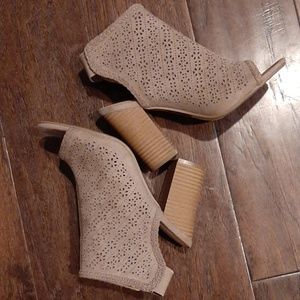 Lauren Conrad shoes.